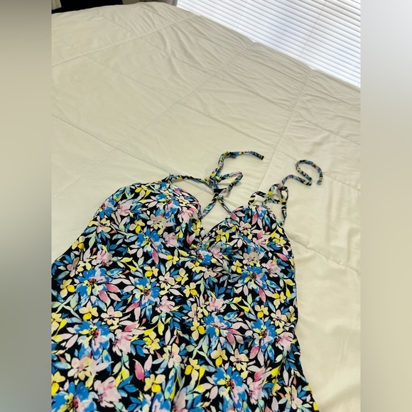 Shade & Shore Floral One Piece Swimsuit size L - Picture 10 of 11